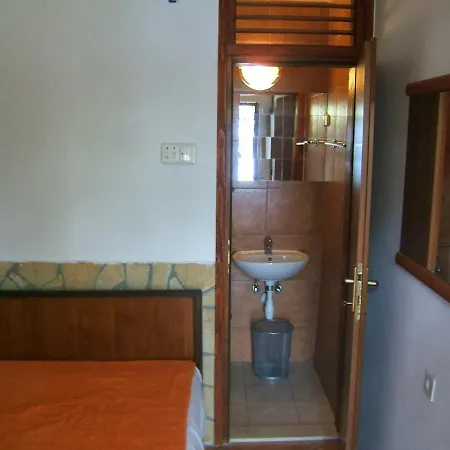 Apartment By The Sea Podaca, Makarska - 19078 *