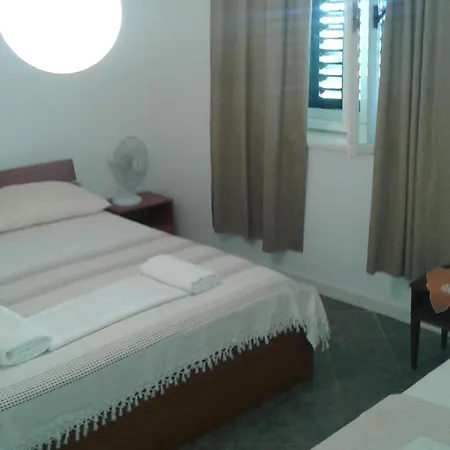 Apartment By The Sea Podaca, Makarska - 19078 *